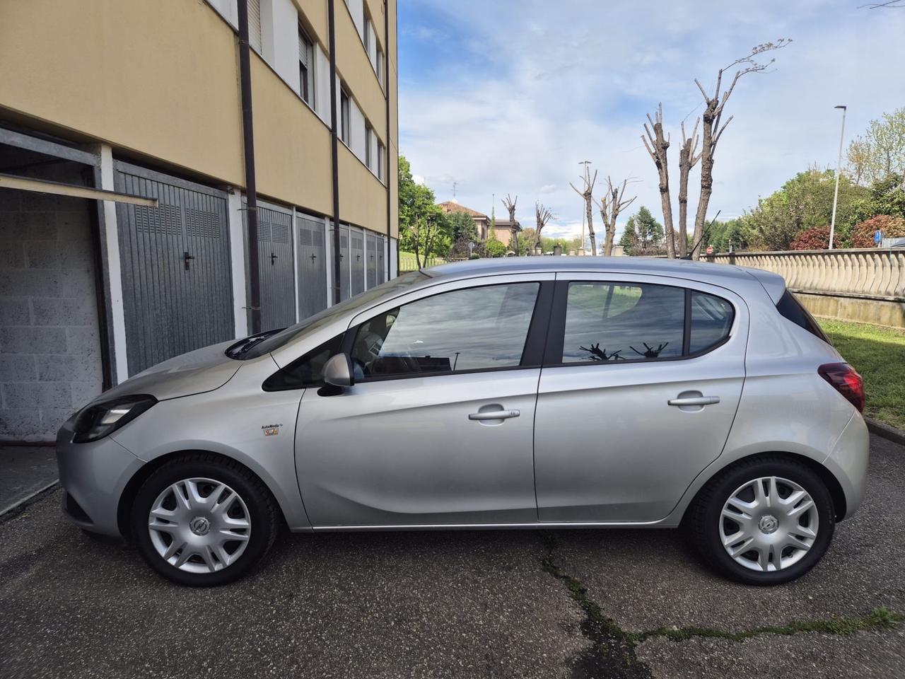 Opel Corsa 1.2 5 porte Advance