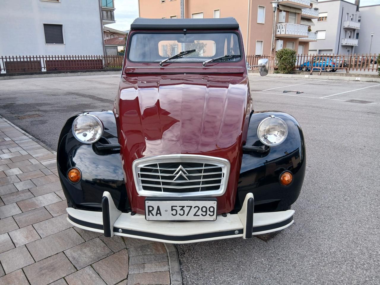 Citroen 2CV 6 Charleston ...valuto permute con auto