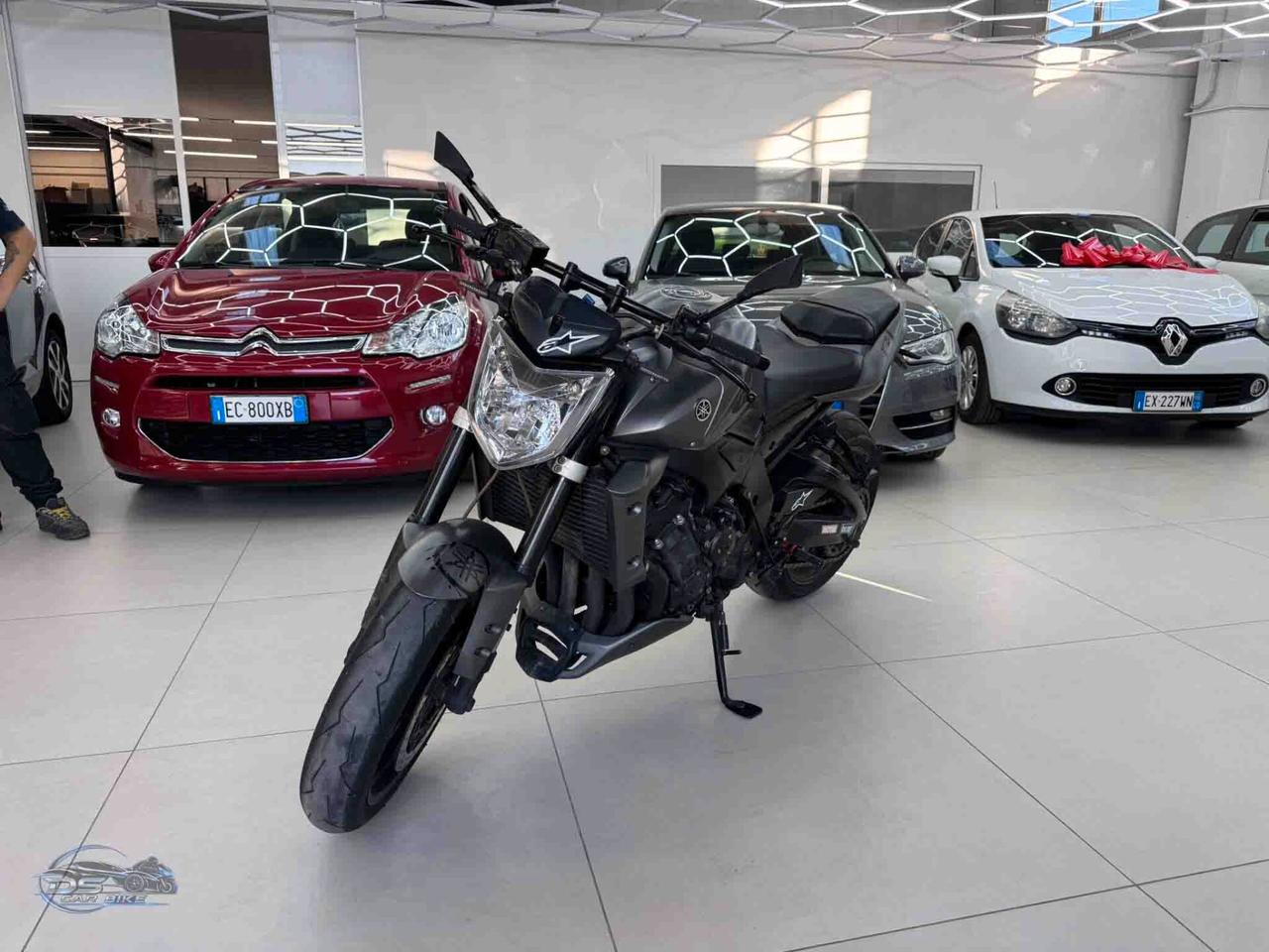 Yamaha FZ1