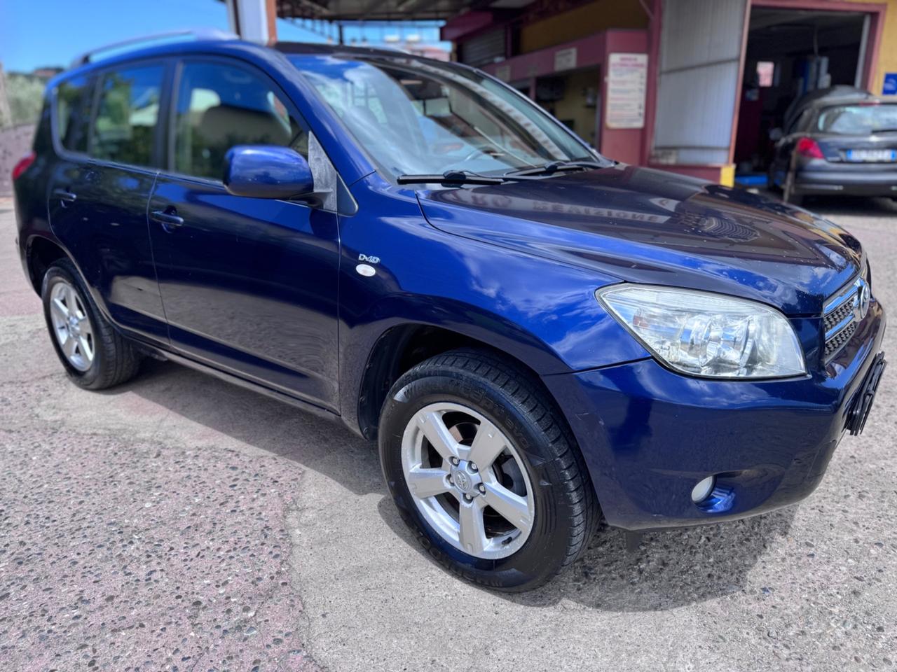 Toyota RAV 4 RAV4 2.2 D-4D 136 CV Sol