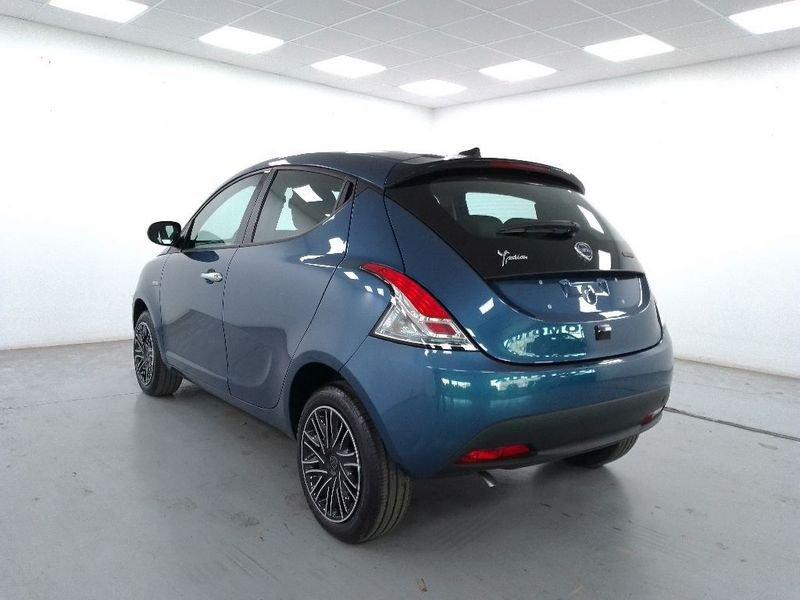 Lancia Ypsilon 1.0 firefly hybrid Gold s&s 70cv 5p.ti