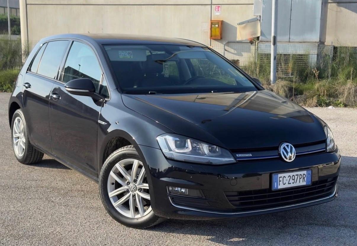 Volkswagen Golf 7 1.4 tgi 2016 cambio automatico