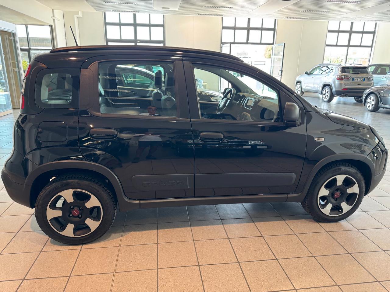 Fiat Panda 1.0 hybrid City Cross s&s 70cv