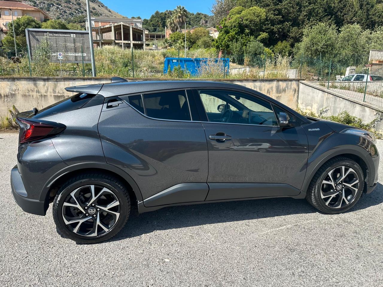 Toyota C-HR 2.0 Hybrid E-CVT Morebusiness