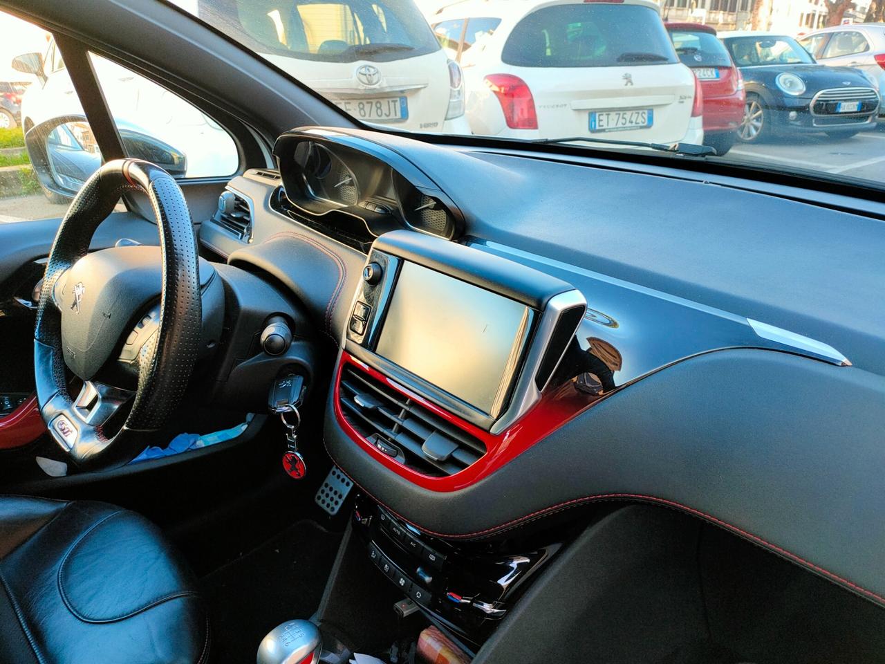 Peugeot 208 1.6 THP 200 CV 3 porte GTi