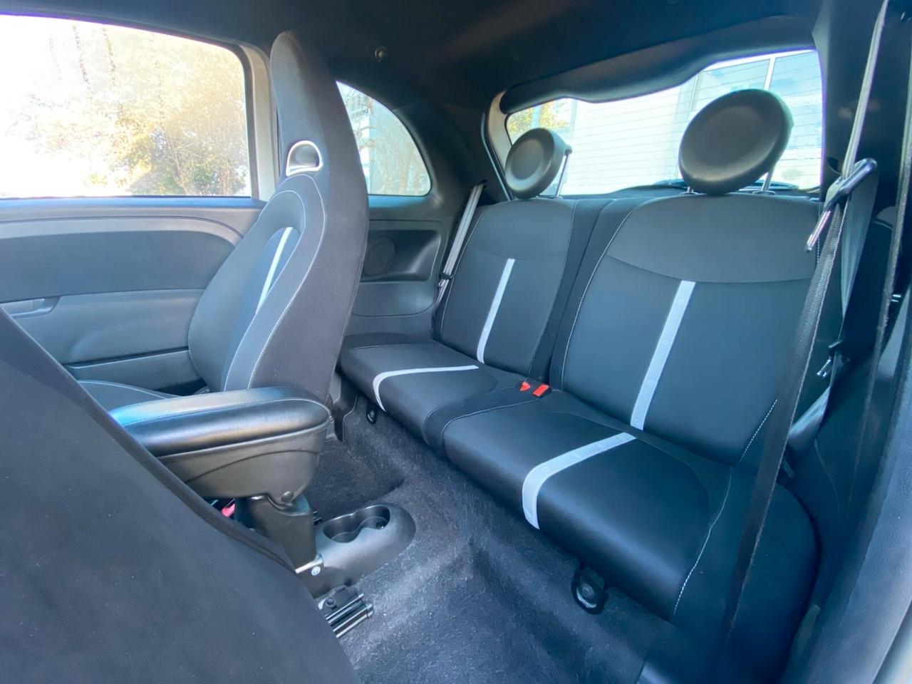 Abarth 500 1.4 Turbo T-Jet MTA Custom Turismo