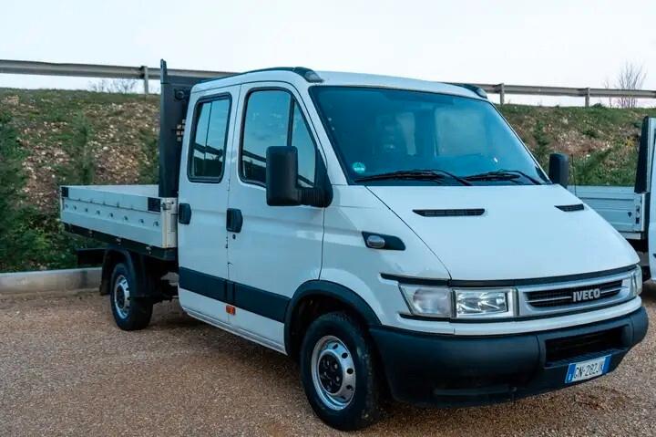 Iveco Daily DOPPIA CABBINA 7 POSTI