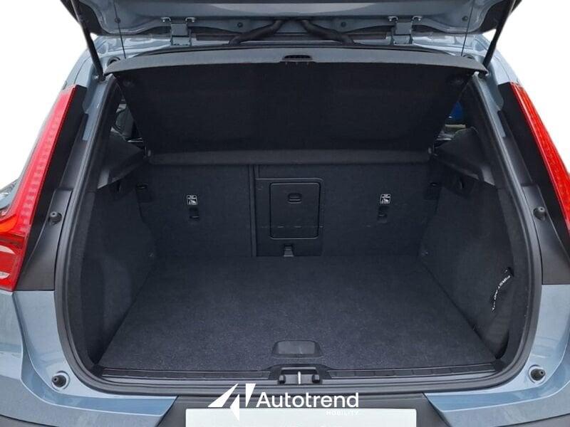 Volvo XC40 D3 150 CV AWD Automatica NAVI LED Business