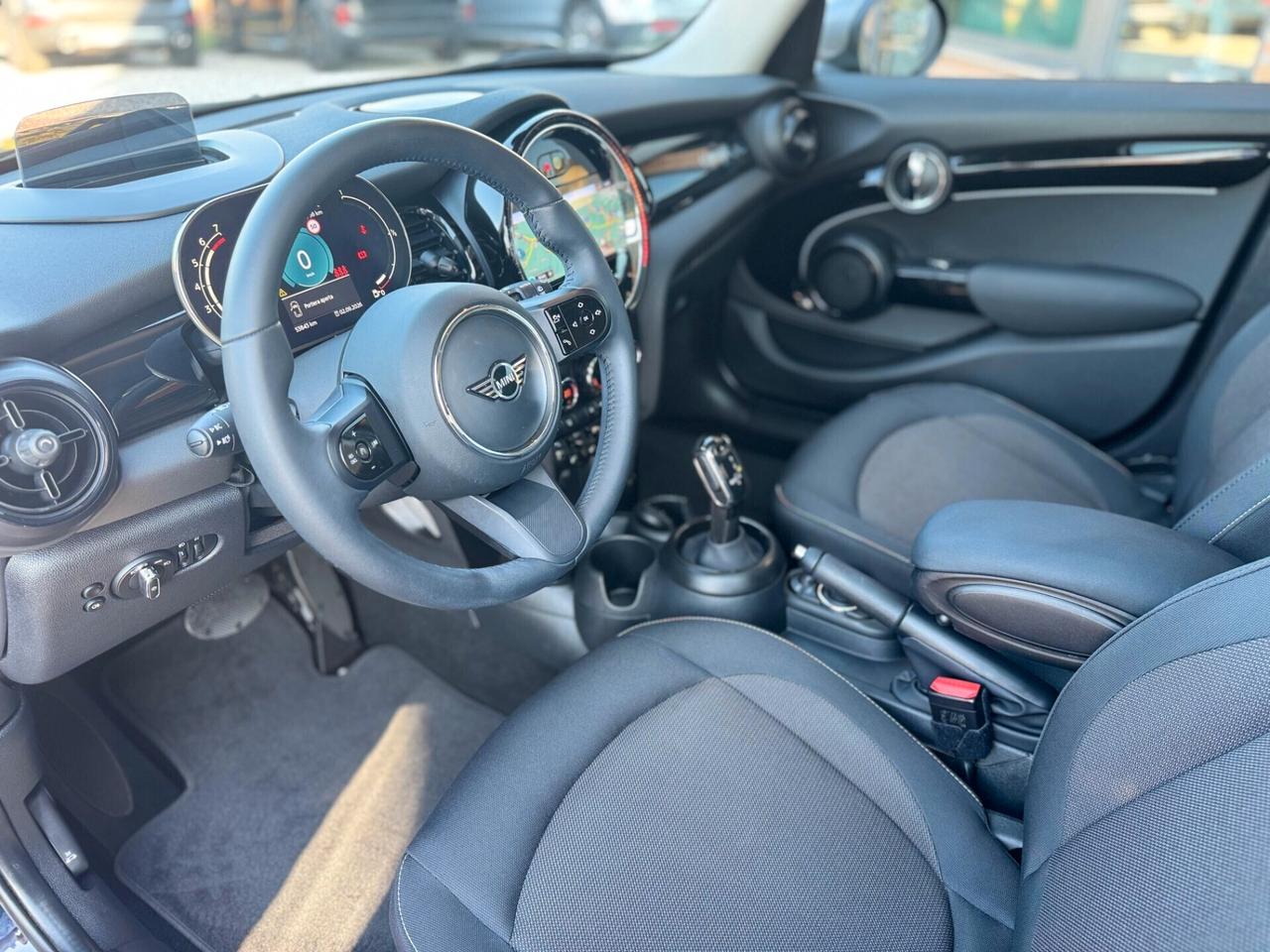 Mini Cooper 1.5 Camden