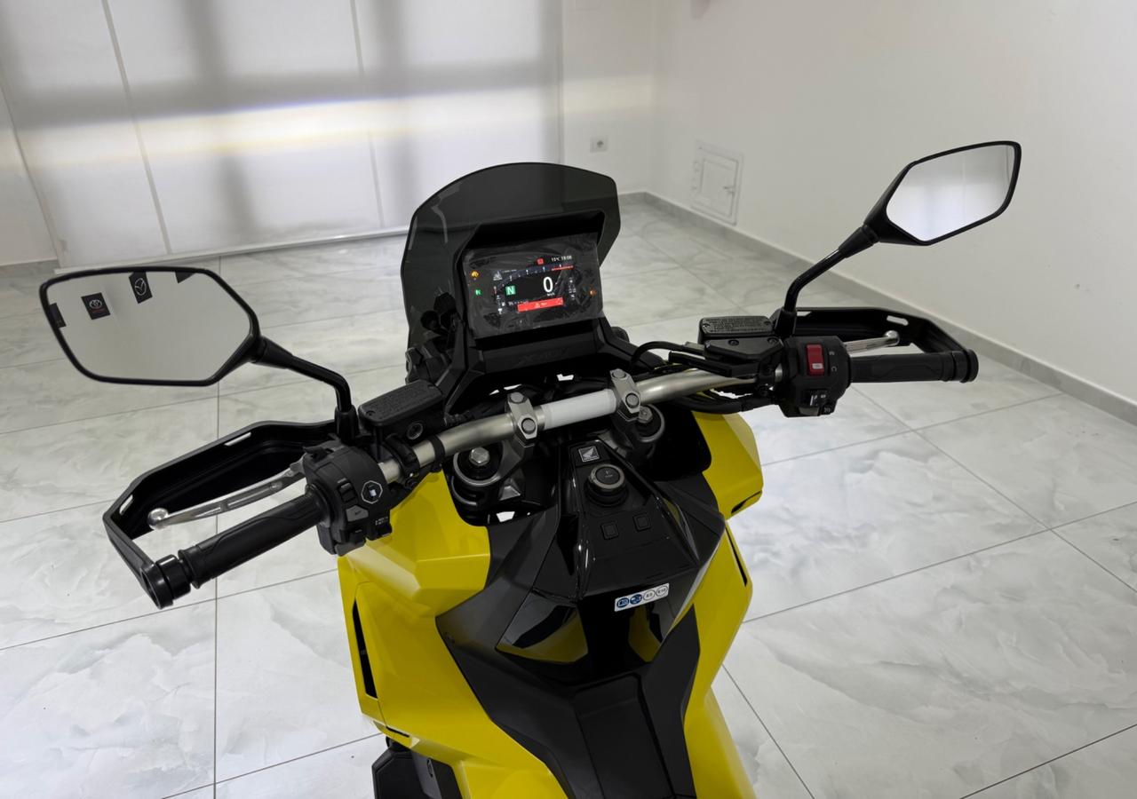 Honda X-ADV 750 EDIZIONE SPECIALE