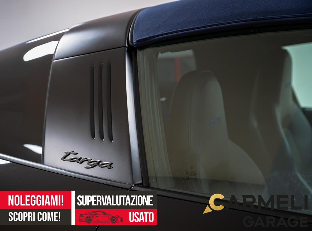 Porsche 911 VIII 992 Targa 911 TARGA 4 GTS