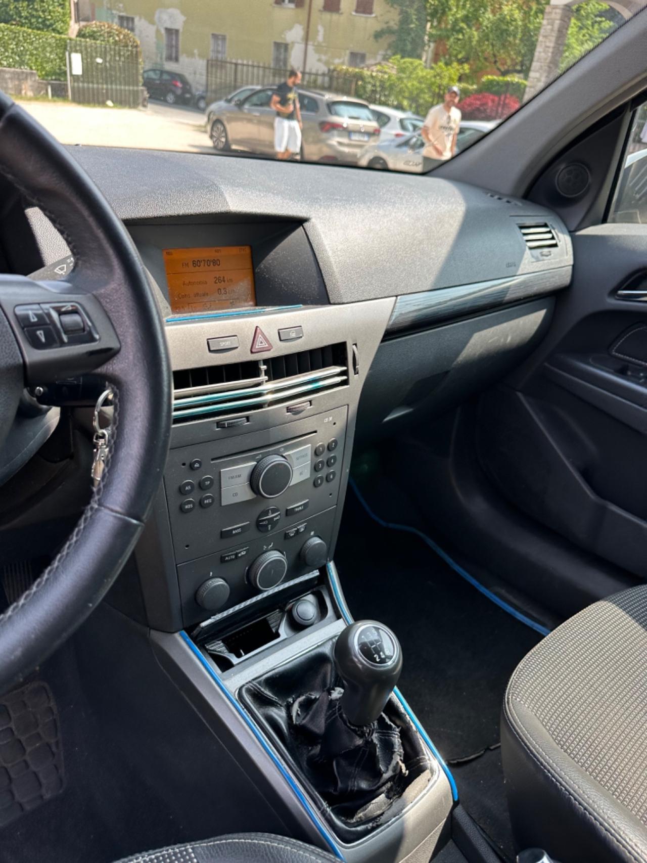 Opel ASTRA 1.7 CDTI 101CV SW COSMO KMCERT UNICOPR
