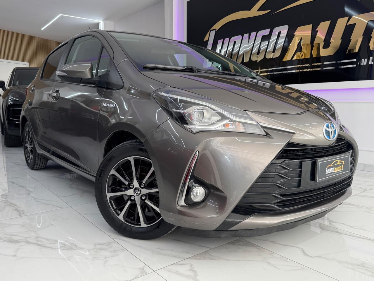 Toyota Yaris Hybrid Lounge Full Optional