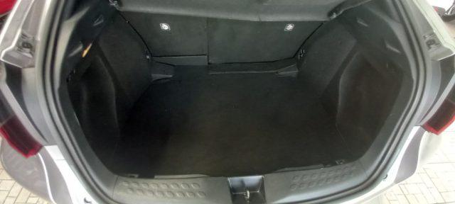 TOYOTA C-HR 1.8 Hybrid E-CVT Business
