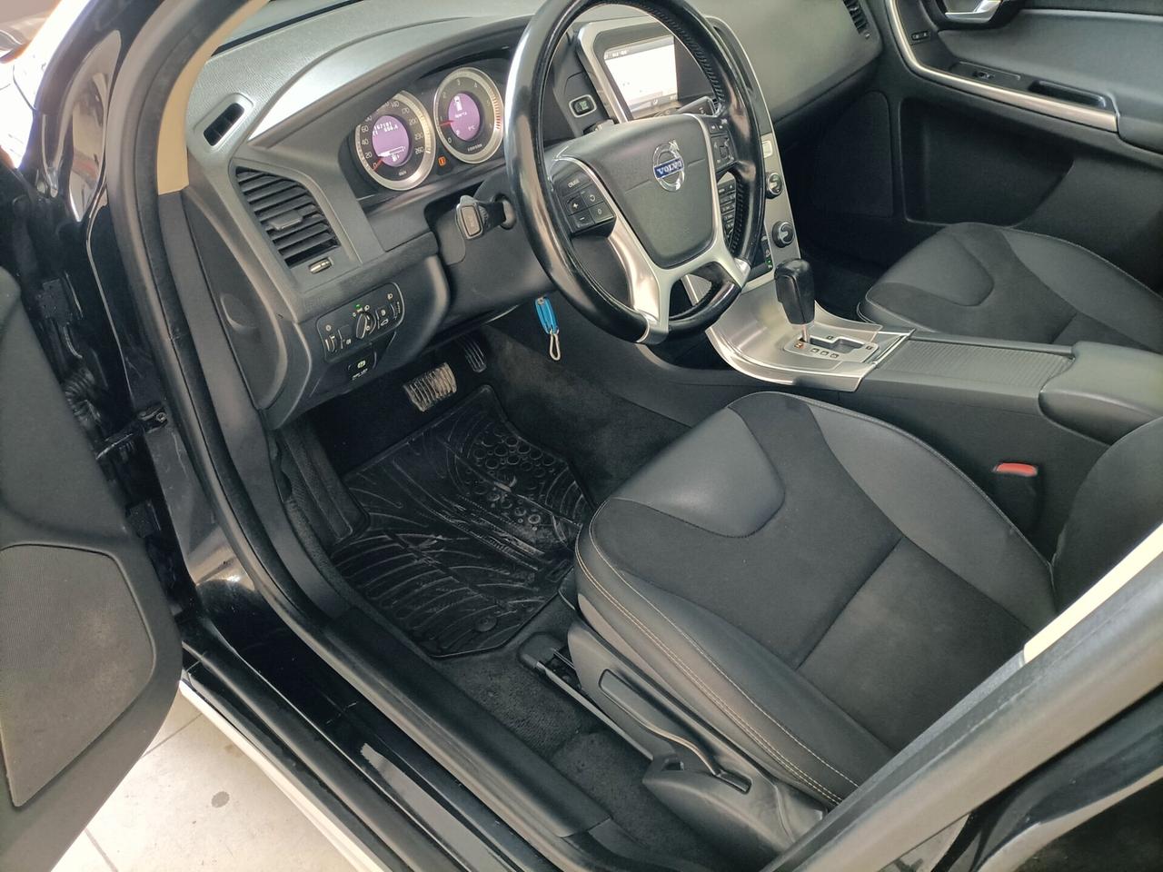 Volvo XC 60 D4 AWD CV 163 Geartronic Summum 06/2012