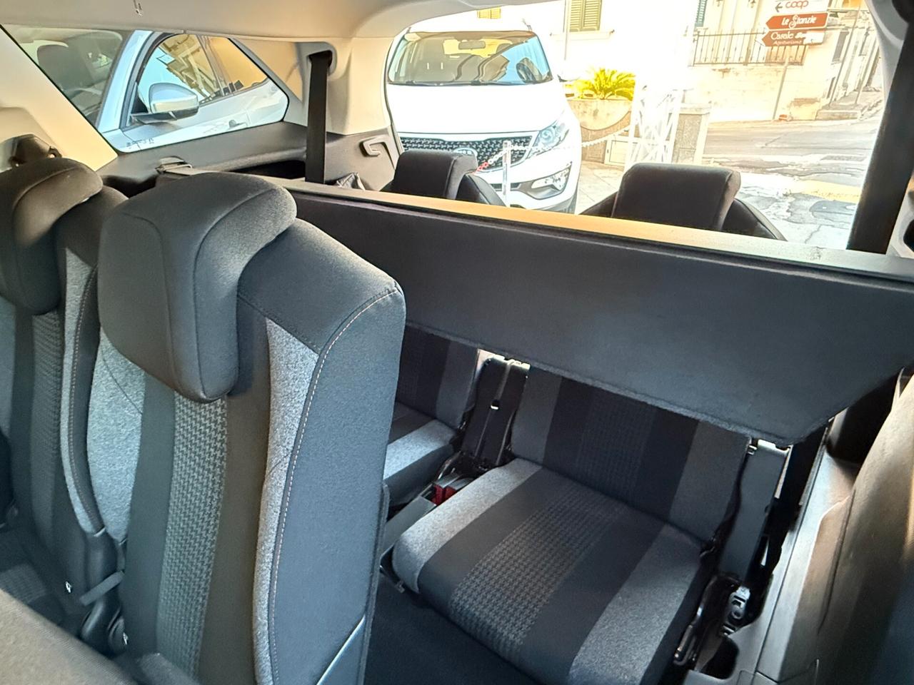 Peugeot 5008 BlueHDi 120 S&S Allure