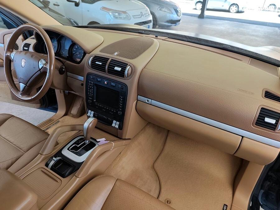Porsche Cayenne 3.2 V6 cat Automatica