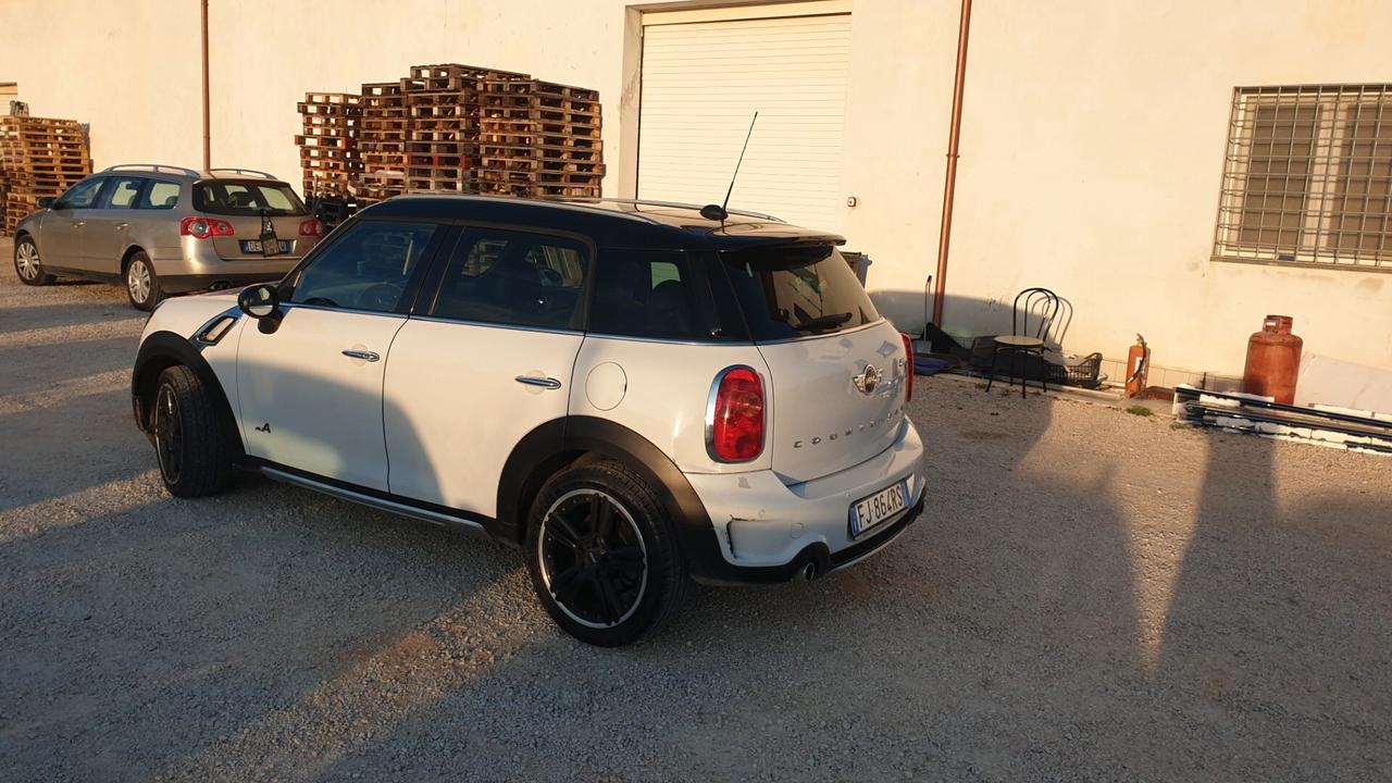 Mini Cooper SD 2.0 4X4 143CV