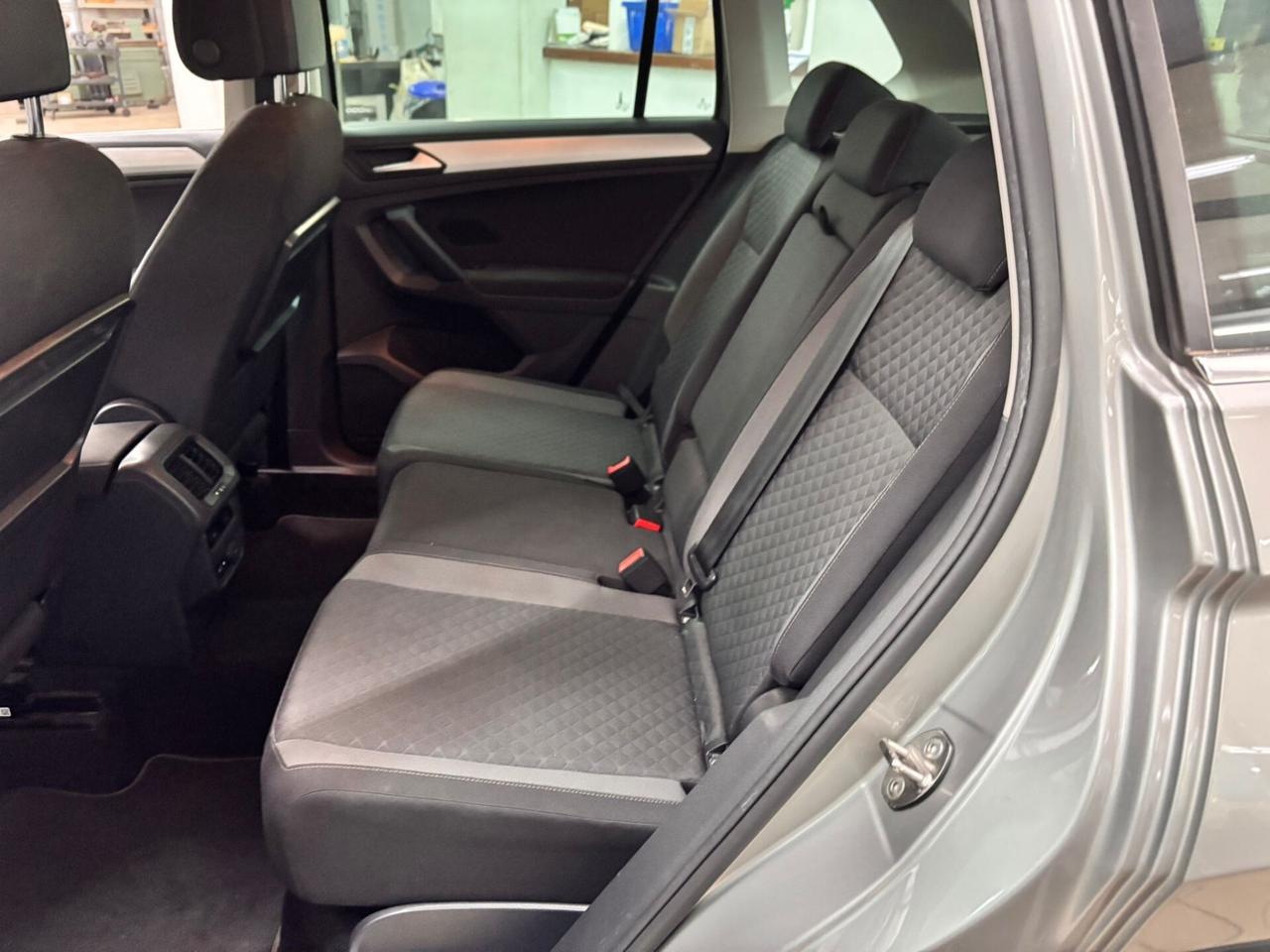 Volkswagen Tiguan 2.0 TDI SCR DSG 4MOTION Business BMT