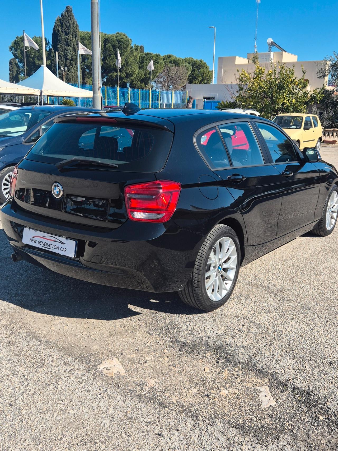 Bmw 116 116d 5p. Urban