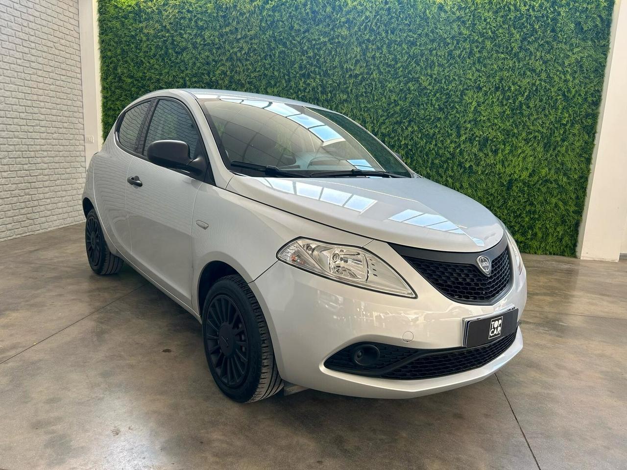 Lancia Ypsilon 1.0 FireFly 5 porte S&S Hybrid Maryne