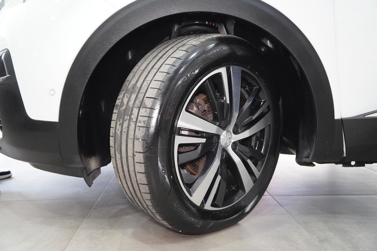 Peugeot 3008 1.2T EAT8 130cv ALLURE