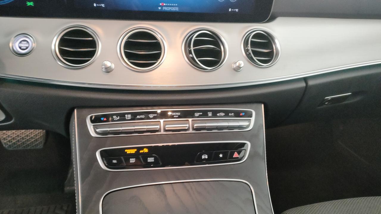 Mercedes-Benz Classe E - W213 Berlina - E 300 de phev (eq-power) Premium auto my20