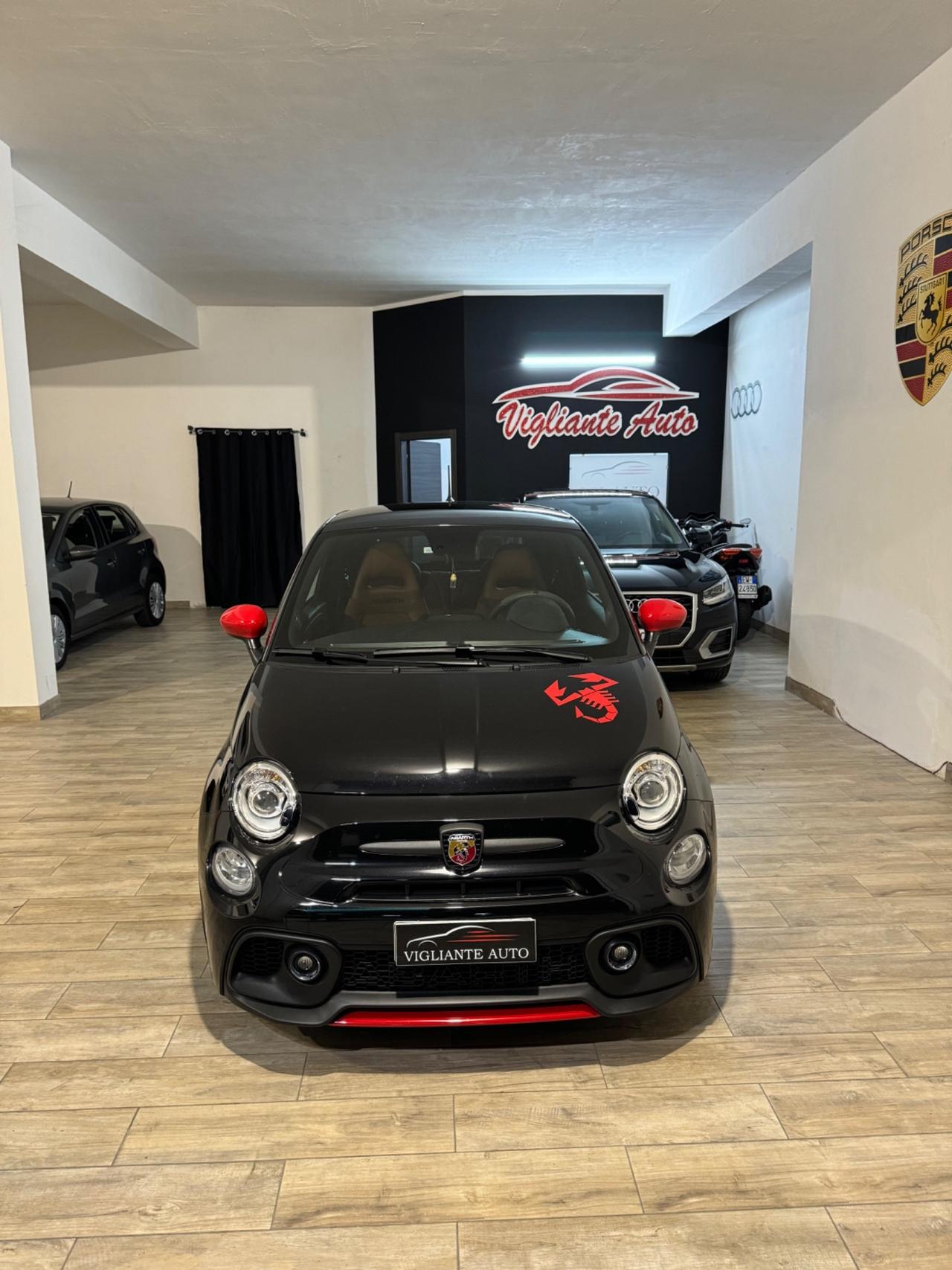 Abarth 695 1.4 Turbo T-Jet 180 CV