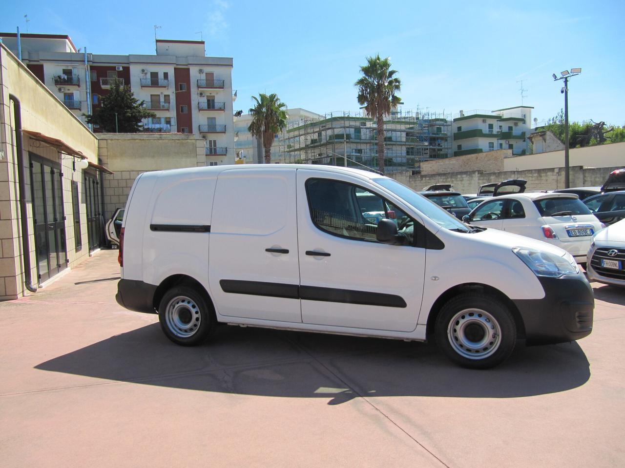 Citroen Berlingo BlueHDi 100 S&S Van 3 posti Club L2