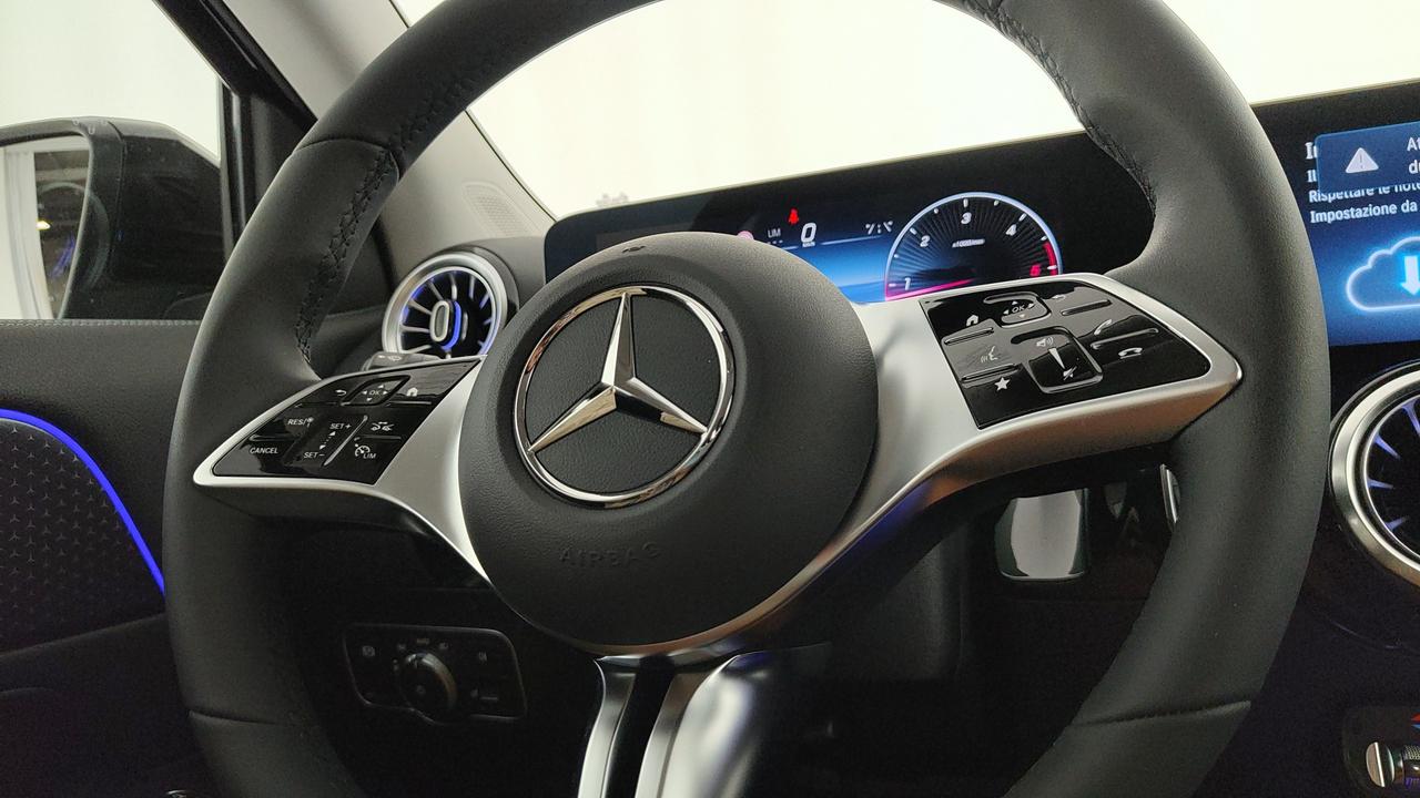 Mercedes-Benz GLA 200 d automatic