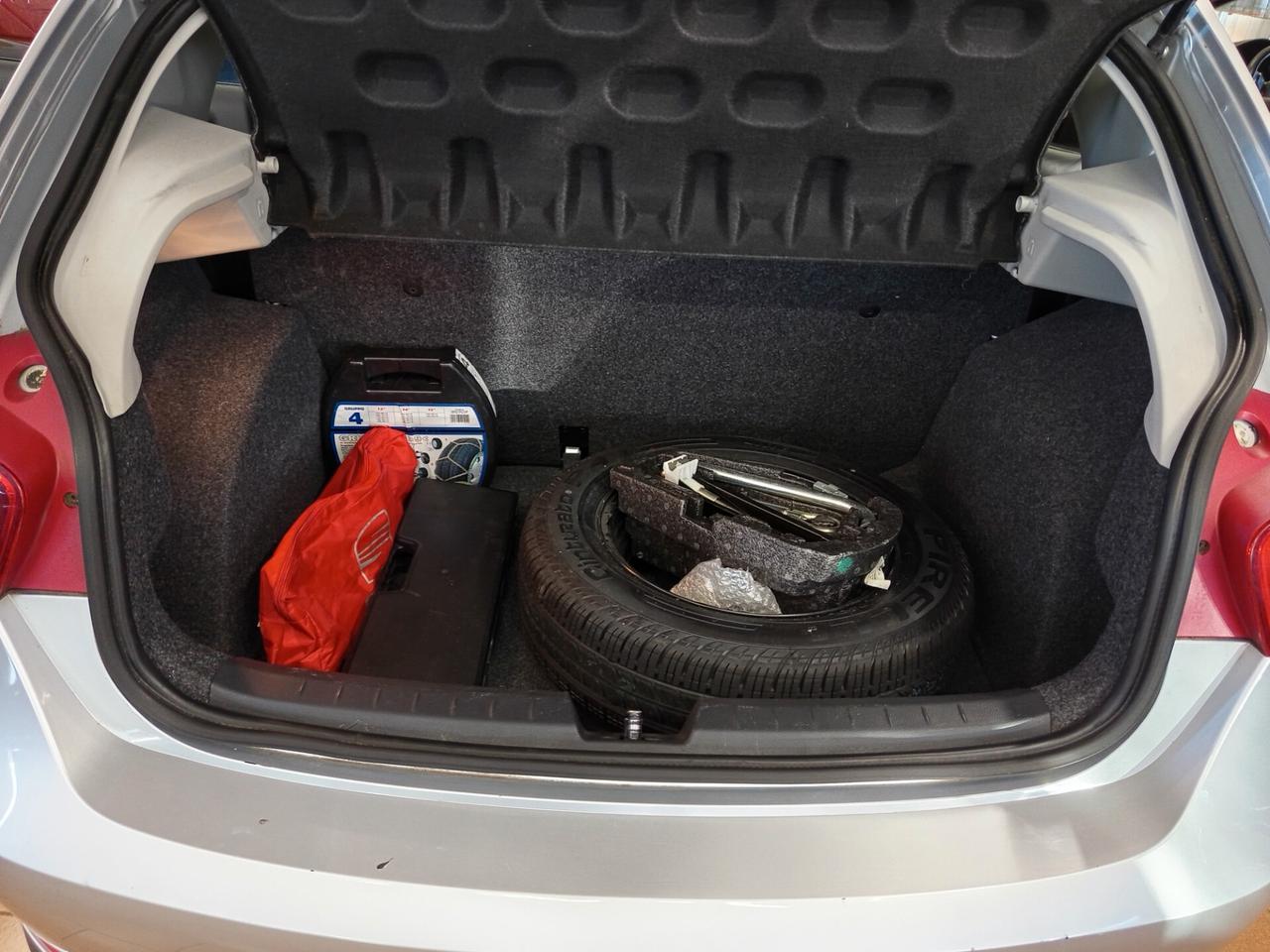 Seat Ibiza 1.2 benzina-gpl, 139 Mila chilometri. Ok neopatentati