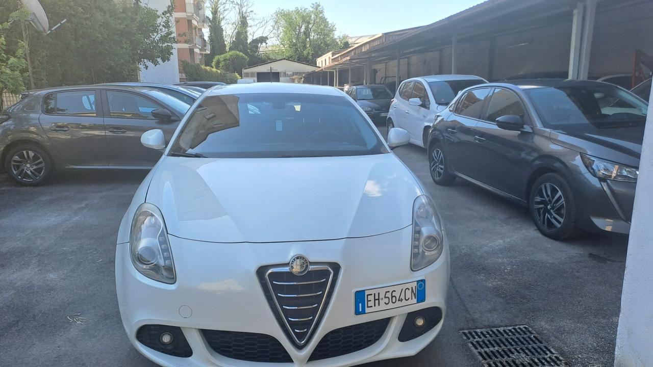 Alfa Romeo Giulietta 1.6 JTDm-2 105 CV Distinctive