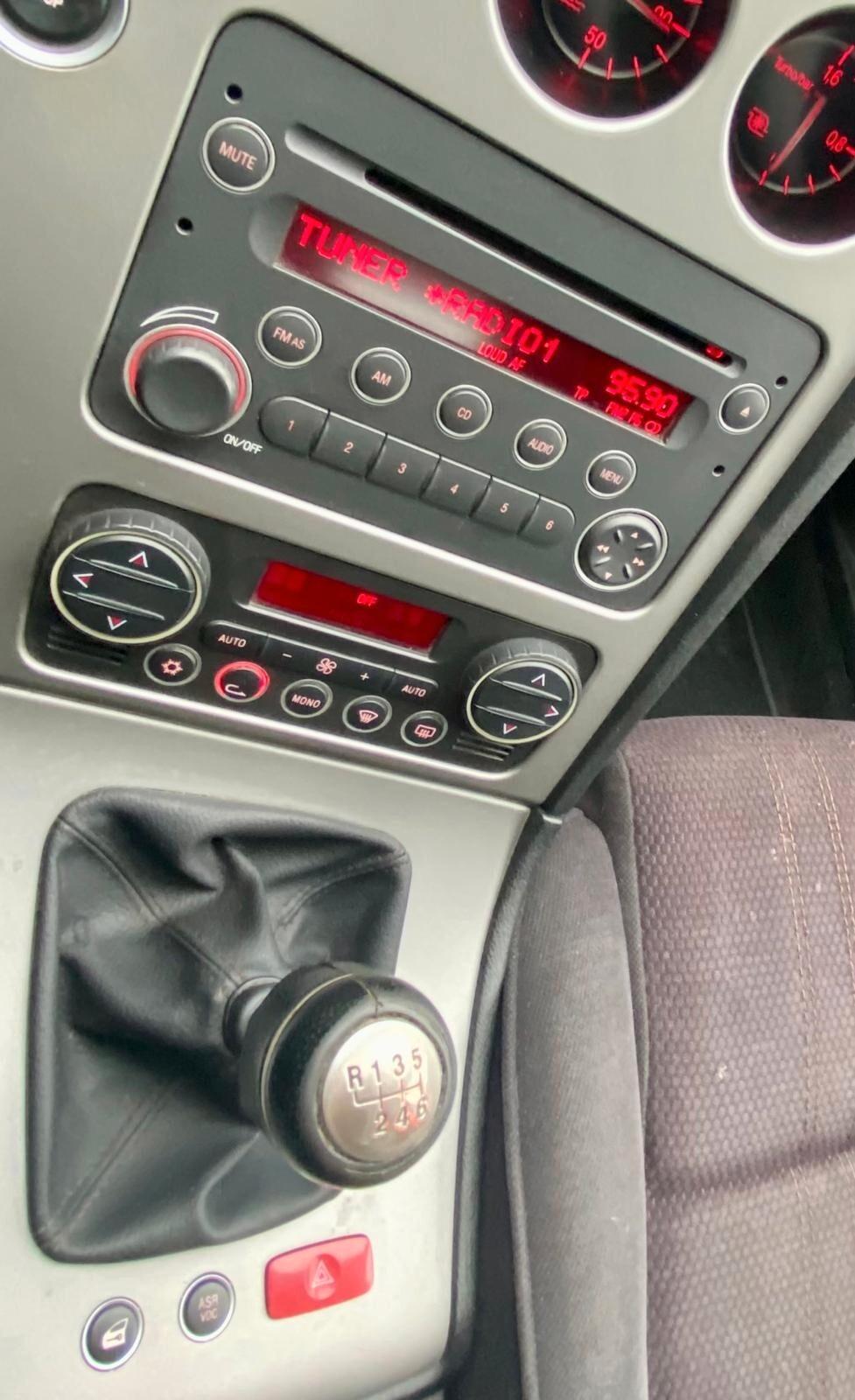Alfa Romeo 159 1.9 JTDm 16V Sportwagon