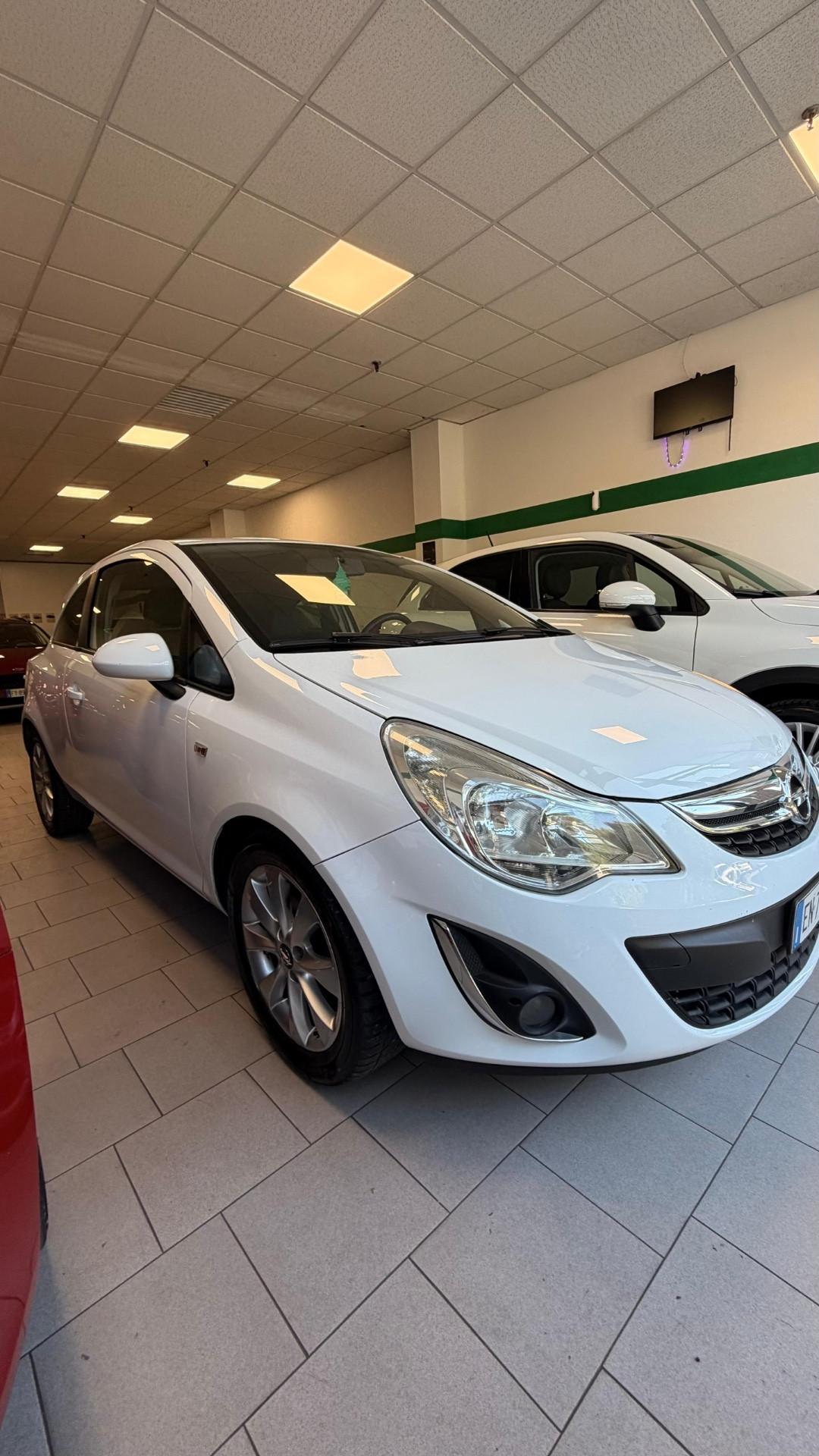 Opel Corsa 1.2 85CV 3 porte GPL-TECH Elective