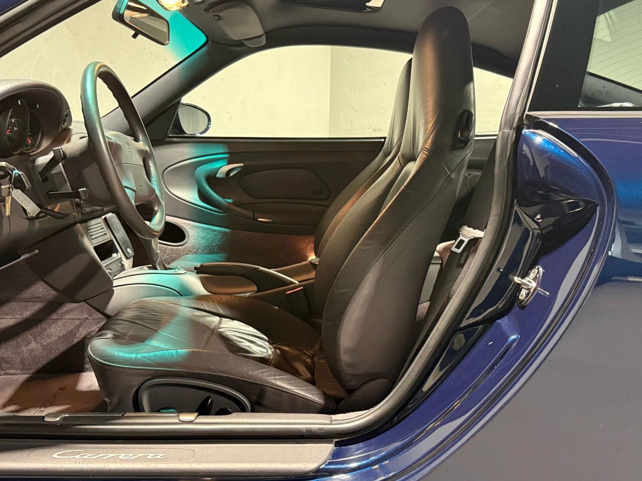 Porsche 911 Carrera cat Coupé