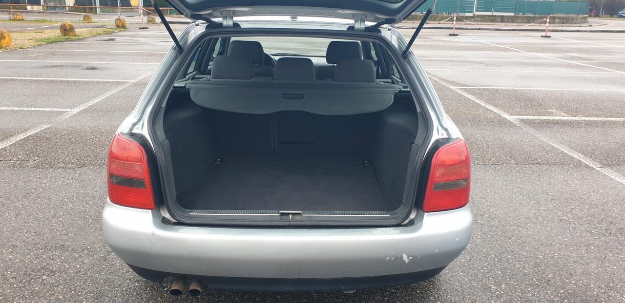 Audi A4 1.8 20V cat Avant qu. Ambition