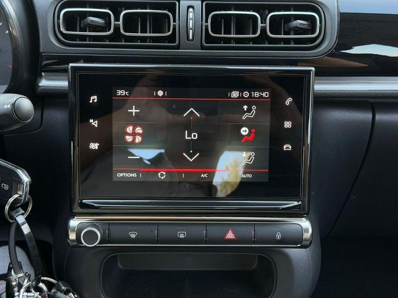 Citroën C3 C3 1.2 Shine Pack s&s 110cv "retrocamera"