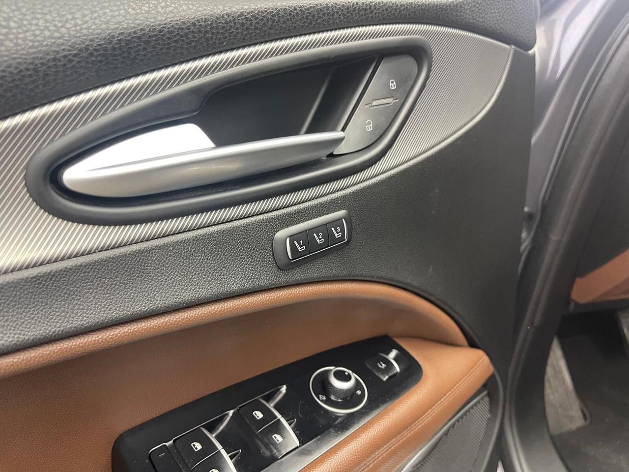 Alfa Romeo Stelvio Q4 210CV VELOCE AT8