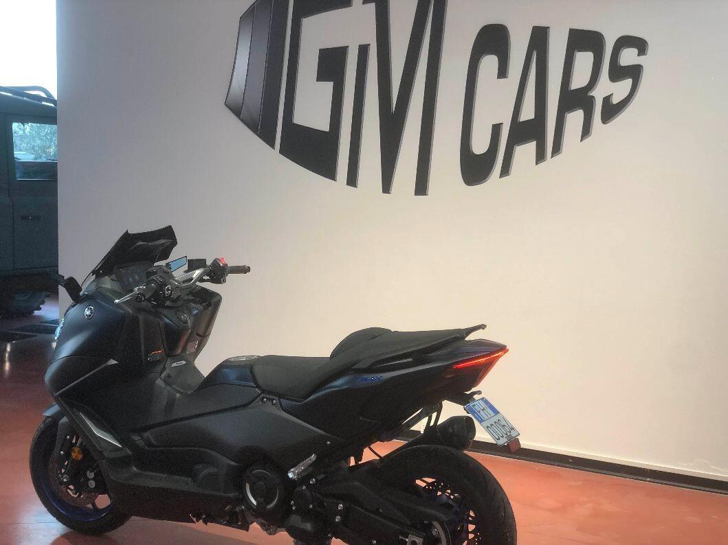 Yamaha TMAX 560