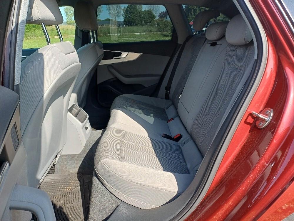 Audi A4 Avant 2.0 TDI 150 CV 2017 Incidentata