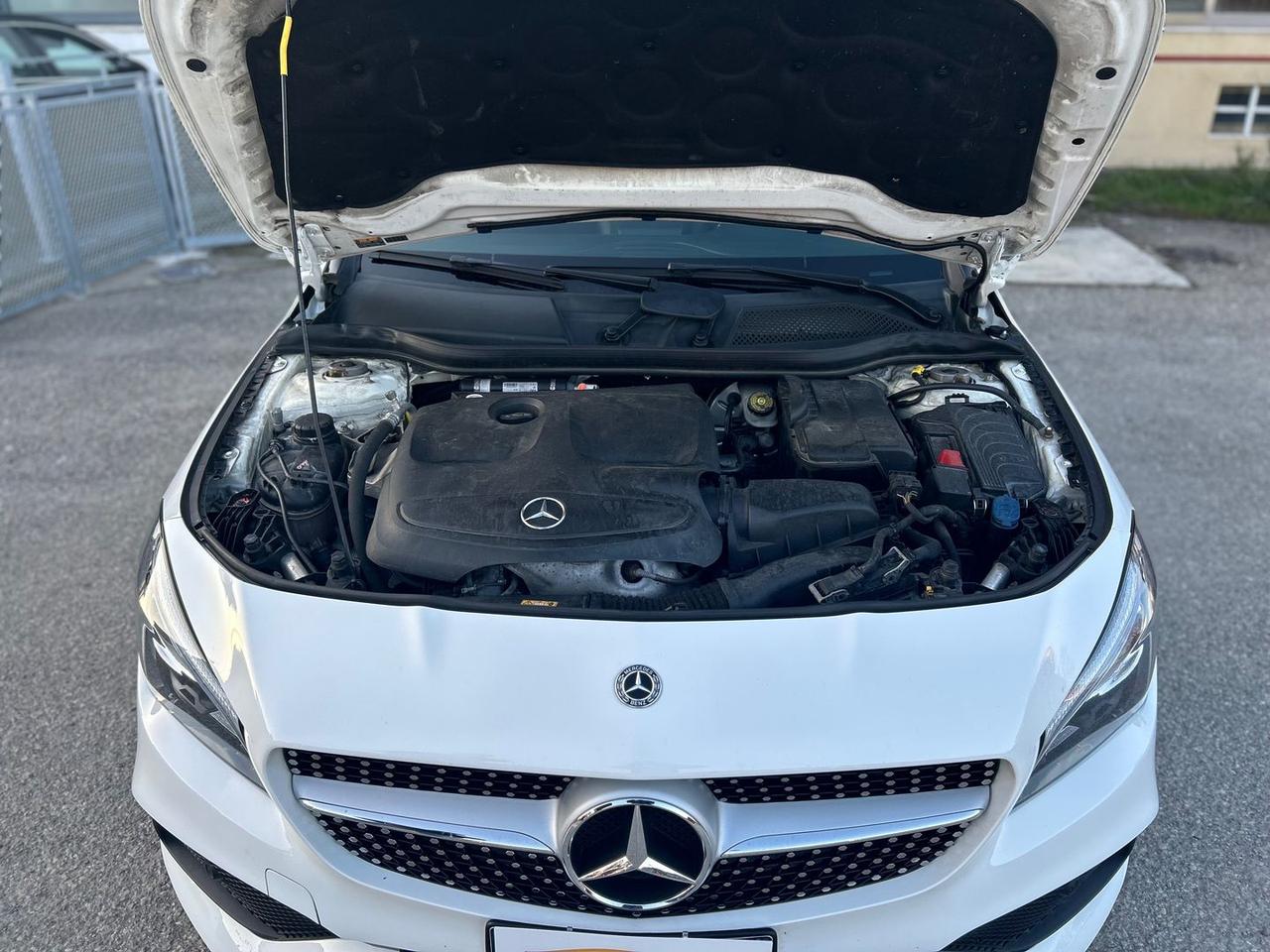 Mercedes-Benz CLA 180 Premium CLA 180 #8250