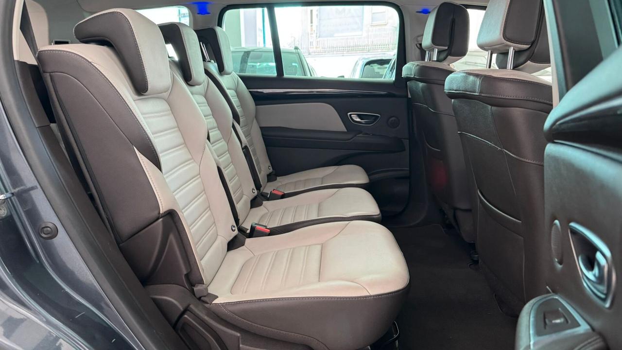 Renault Espace dCi 160CV EDC Energy Initiale Paris 4Control