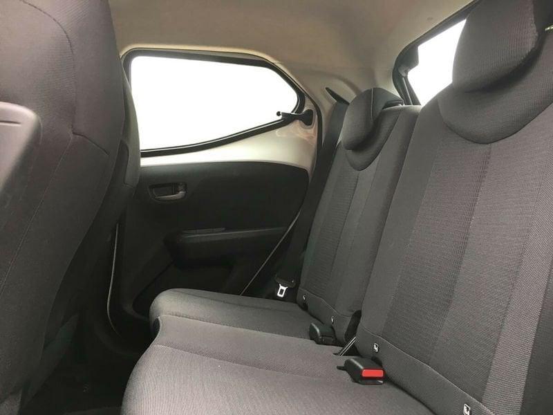 Toyota Aygo Connect 1.0 VVT-i 72 CV 5 porte x-play