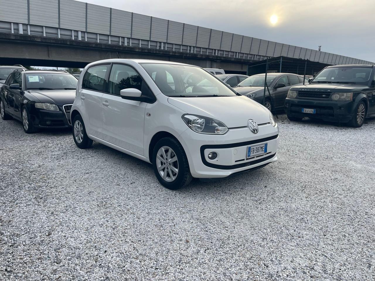 VOLKSWAGEN UP - SOLO 55 000 KM - UNICO PROPRIETARIO