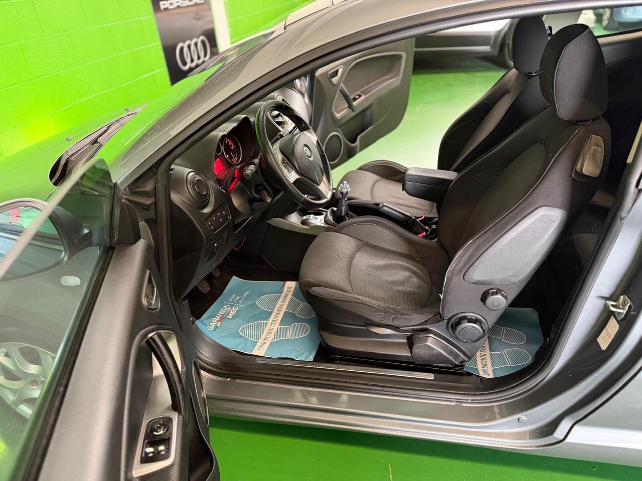 Alfa Romeo MiTo 1.4 105 CV M.air S&S Distinctive Sport Pack