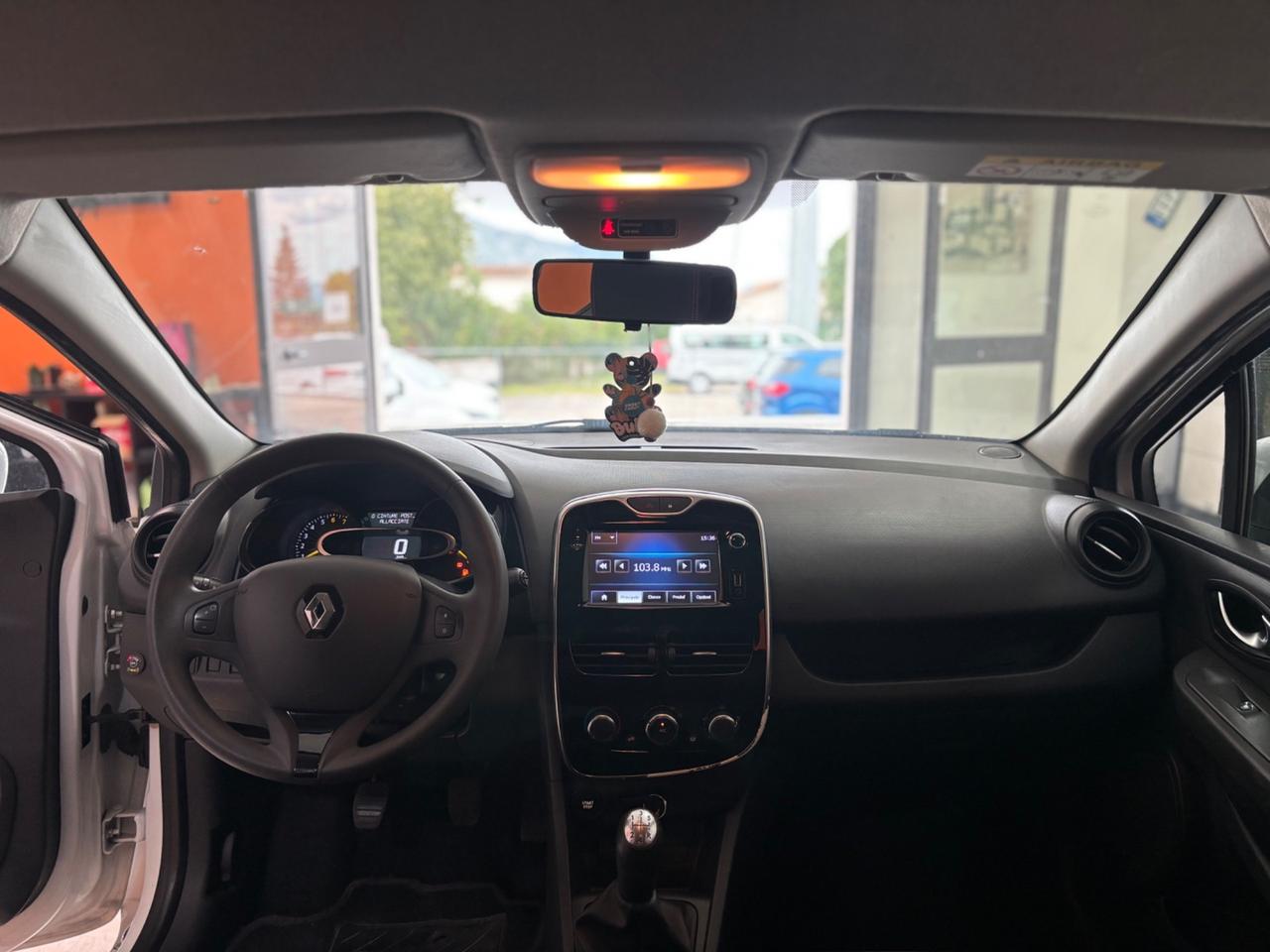 Renault Clio 1.2 75CV GPL 5 porte Live ok neopatentati
