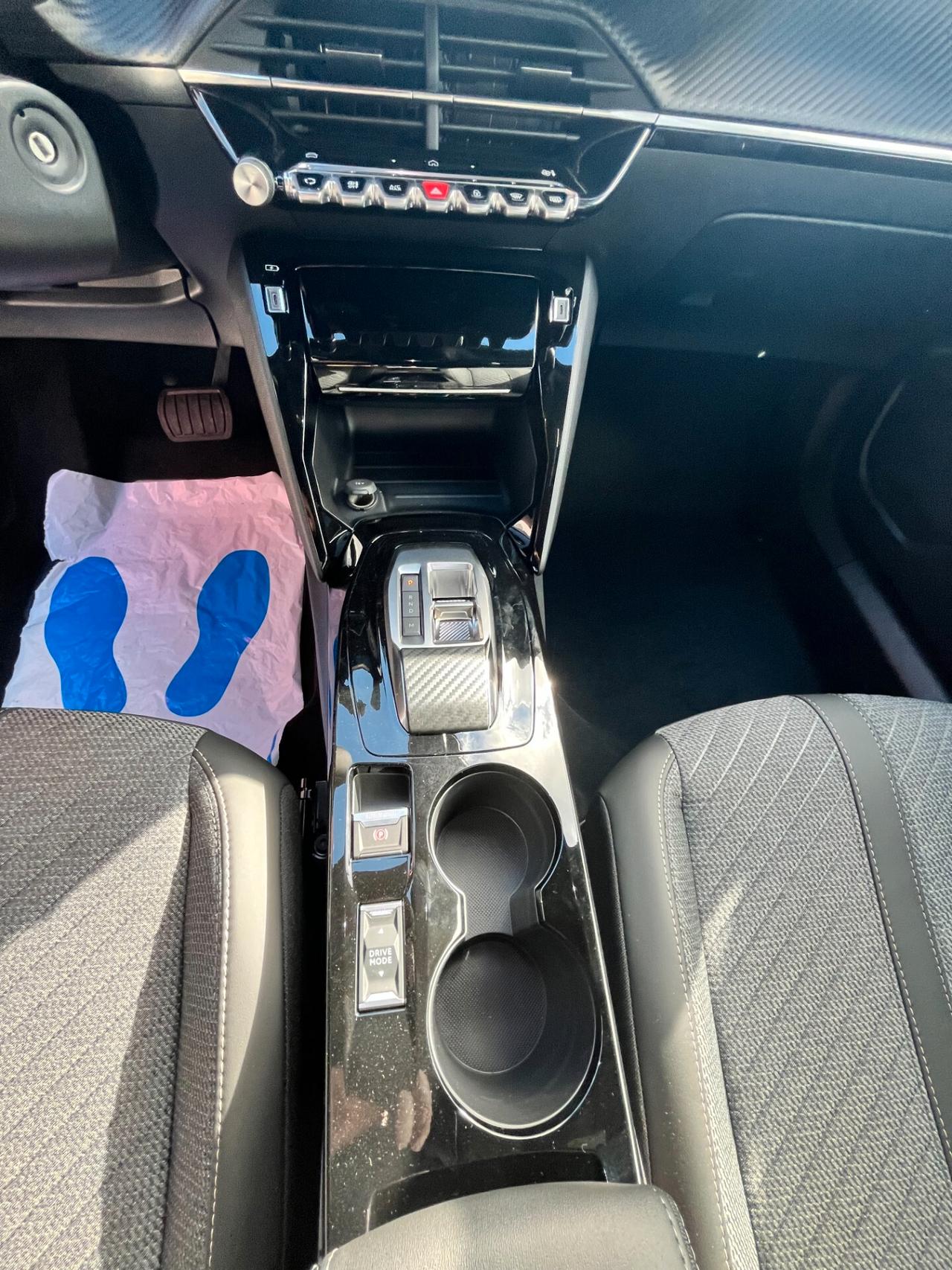 PEUGEOT 2008 1.2 PureTech 130CV EAT8 ALLURE – KM 0 – AUTOMATICA