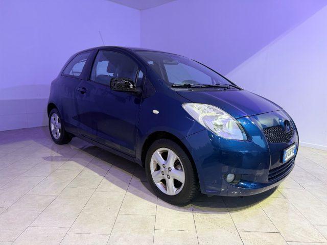 TOYOTA Yaris 1.0 3 porte Sol