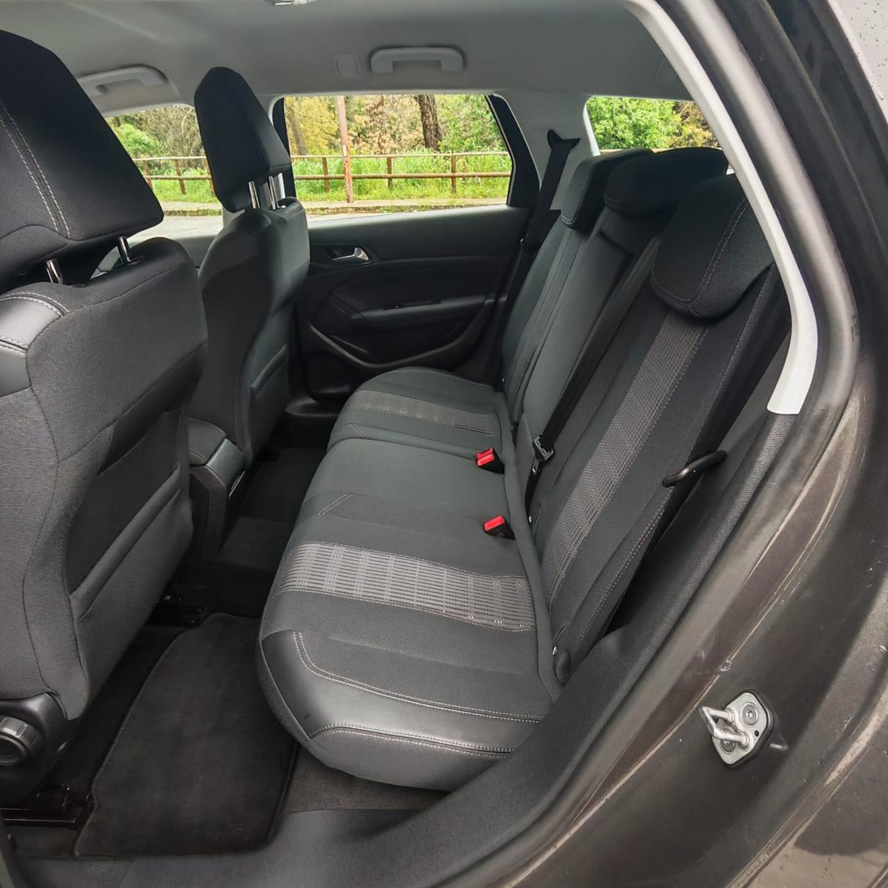 Peugeot 308 130 S&S SW Allure