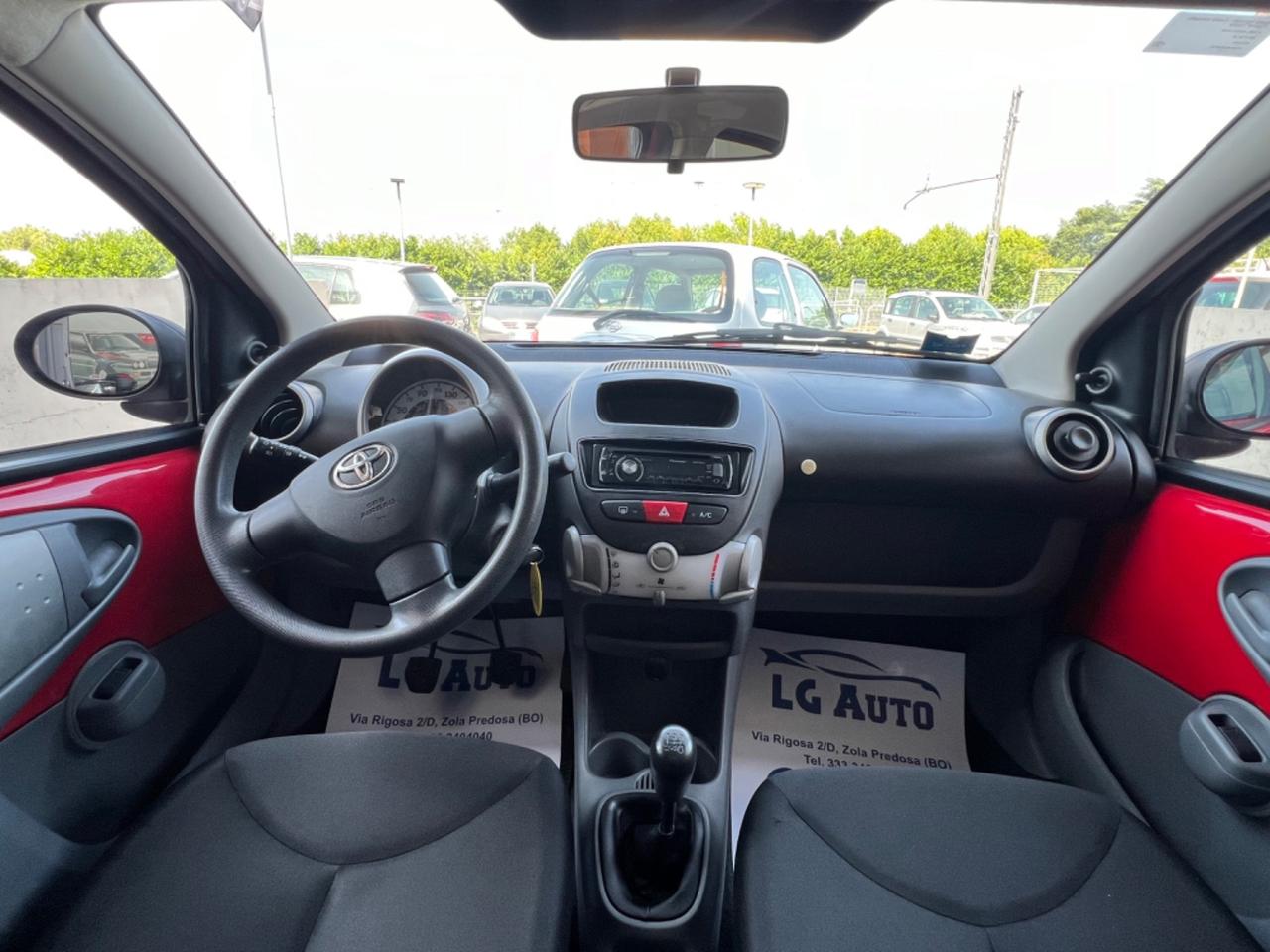 Toyota Aygo 1.0 12V VVT-i 5 porte Sol
